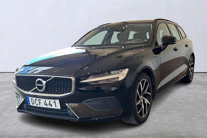 Svart Begagnad 2020 Volvo V60 Momentum Kombi | 234 900 kr (Lite dyr) - Bild 1/4