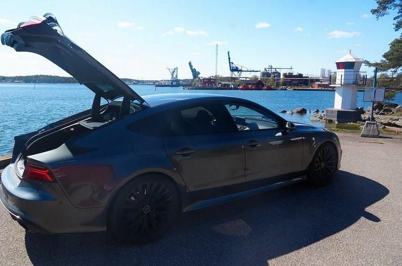 Begagnad Audi RS7 Sportback 560 HK (411 kW) 2016 Bilen går mot mörkare grå med en fin glans! Halvkombi