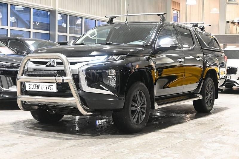 Svart Begagnad 2020 Mitsubishi L200 Pickup | 309 000 kr (Dyr) - Bild 1/4