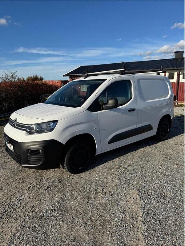 Vit Begagnad 2019 Citroën Berlingo Minibuss | 85 000 kr - Bild 1/4