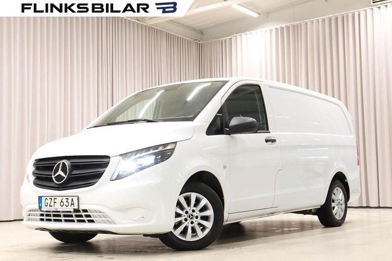 Vit Begagnad 2023 Mercedes Vito Minibuss | 319 900 kr (Lite dyr) - Bild 1/4