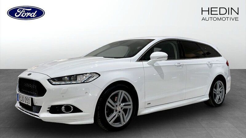 Vit Begagnad 2017 Ford Mondeo ST-Line Kombi | 164 900 kr (Marknadspris) - Bild 1/4