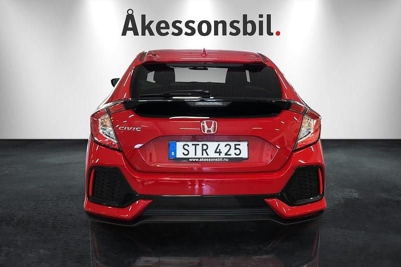 Begagnad Honda Civic Elegance 120 HK (88 kW) 2018 Röd Halvkombi