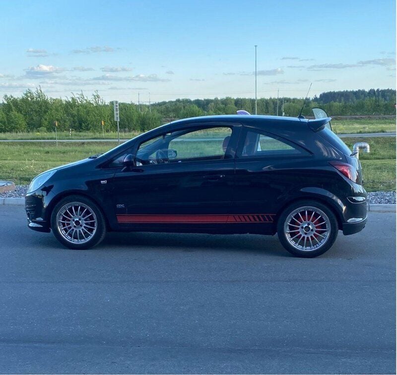 Svart Begagnad 2008 Opel Corsa Halvkombi | 43 000 kr (Lite dyr) - Bild 1/4