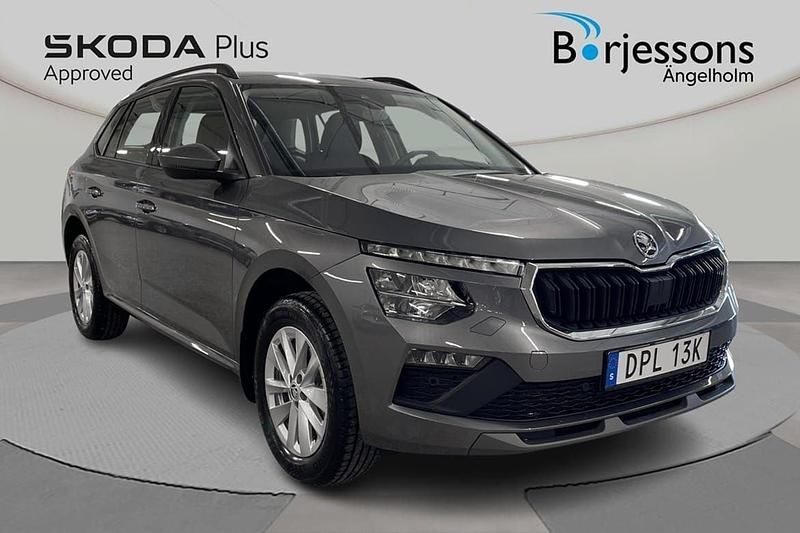 Grå Ny 2024 Skoda Kamiq SE L SUV | 289 000 kr (Lite dyr) - Bild 1/4