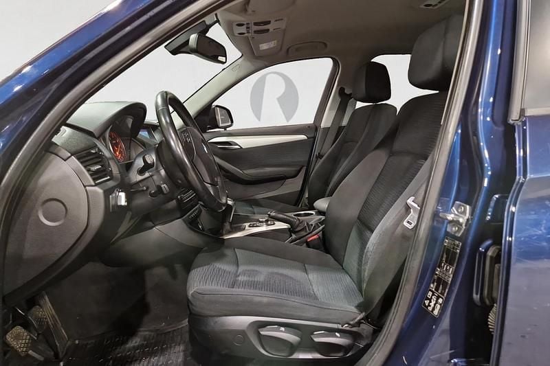 Begagnad BMW X1 143 HK (105 kW) 2015 Blå SUV