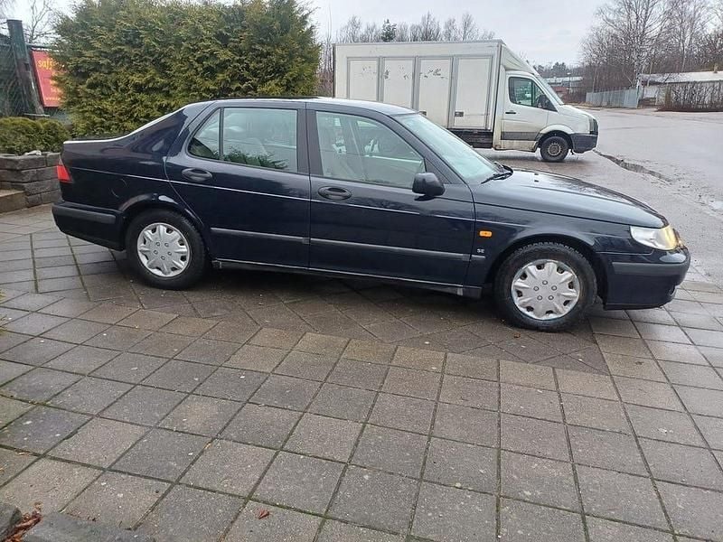 Blå Begagnad 1999 Saab 9-5 Sedan | 24 900 kr (Lite dyr) - Bild 1/4