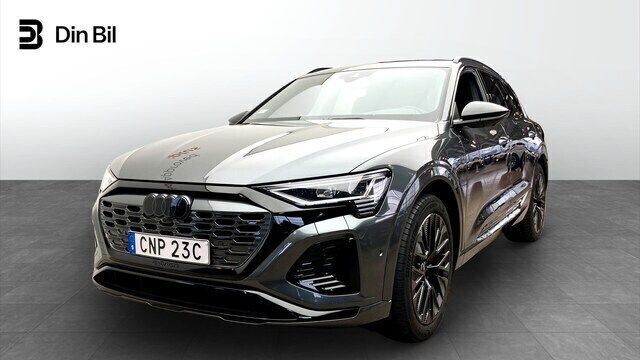 Daytonagrå pärleffekt Begagnad 2023 Audi Q8 e-tron S-Line SUV | 719 000 kr (Lite dyr) - Bild 1/4