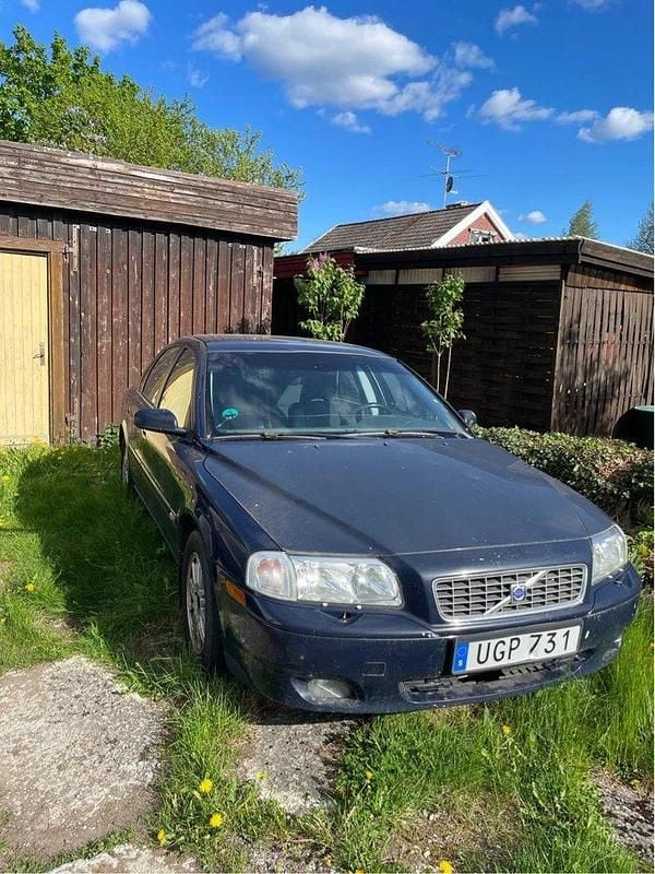 Blå Begagnad 2004 Volvo S80 Business Edition Sedan | 10 000 kr (Superpris) - Bild 1/4