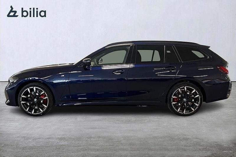 Begagnad BMW 330e Comfort Edition 2026 Blå Kombi