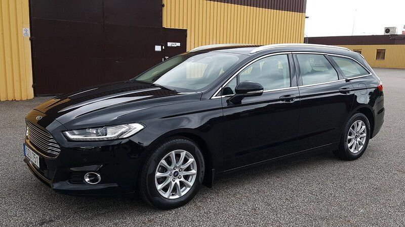 Svart Begagnad 2016 Ford Mondeo Business Edition Kombi | 159 000 kr (Marknadspris) - Bild 1/4