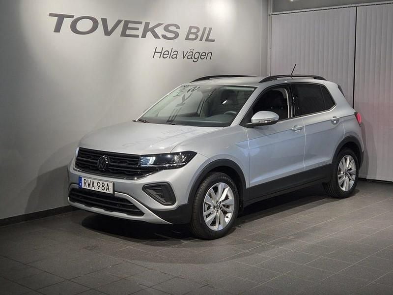 Silver Begagnad 2025 VW T-Cross SUV | 269 800 kr (Lite dyr) - Bild 1/4