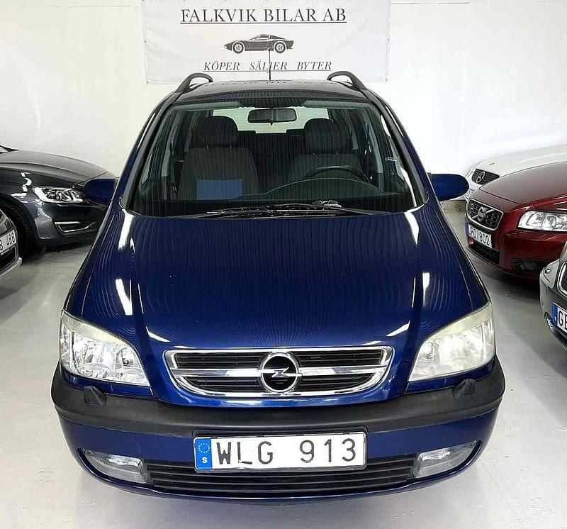 Blå Begagnad 2004 Opel Zafira Minibuss | 23 900 kr (Marknadspris) - Bild 1/4