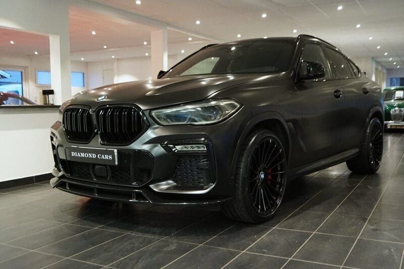 Grå Begagnad 2020 BMW X6 M50 M Sport SUV | 779 000 kr - Bild 1/4