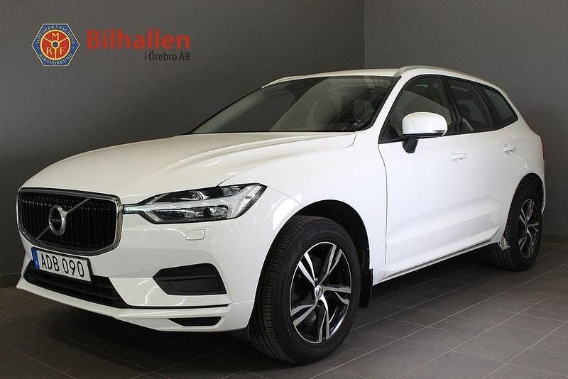 Vit Begagnad 2018 Volvo XC60 Momentum SUV | 264 900 kr (Marknadspris) - Bild 1/4