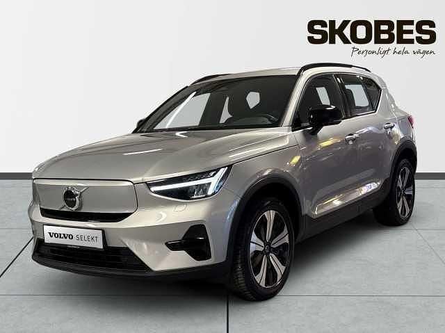 Begagnad Volvo XC40 Single Motor 175 kW (238 HK) 2023 Silver SUV