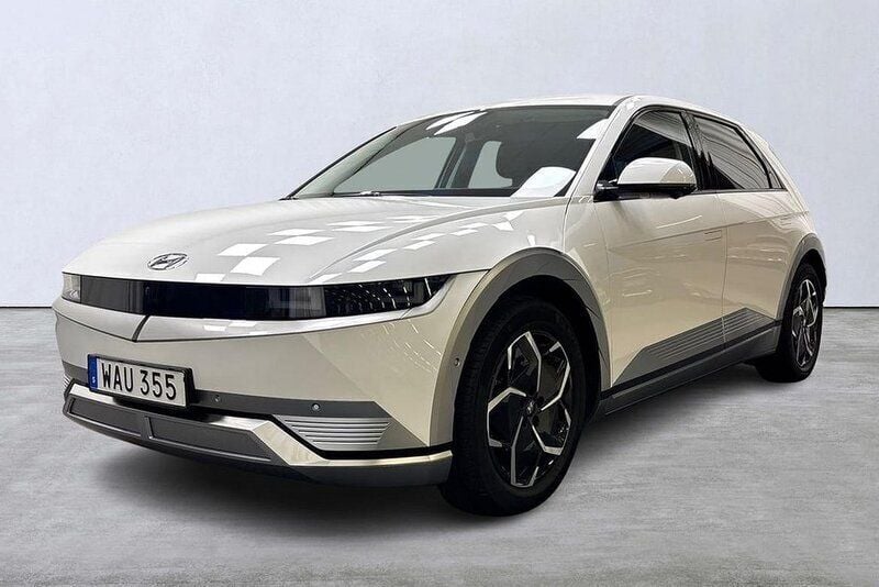 Vit Begagnad 2023 Hyundai Ioniq 5 Advanced SUV | 439 900 kr (Superpris) - Bild 1/4