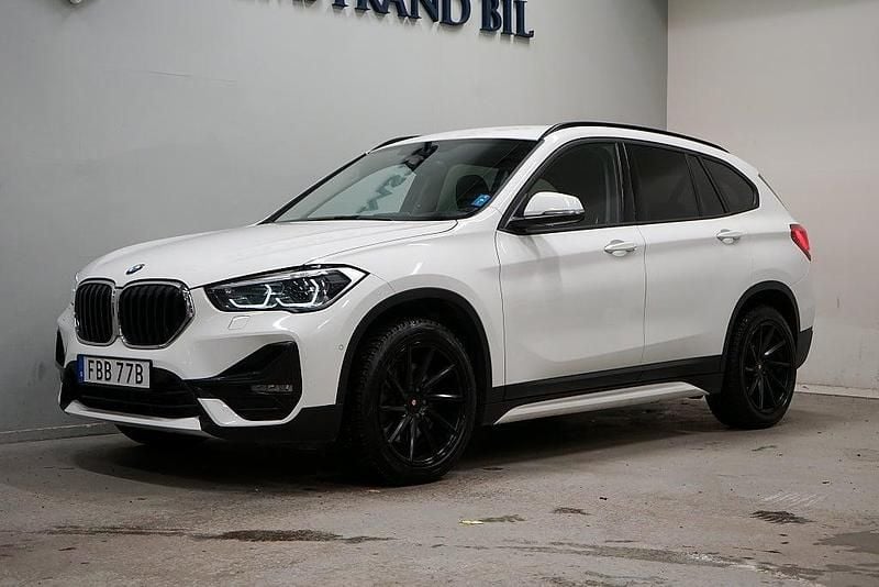Begagnad BMW X1 Sport Line 190 HK (139 kW) 2021 Vit SUV