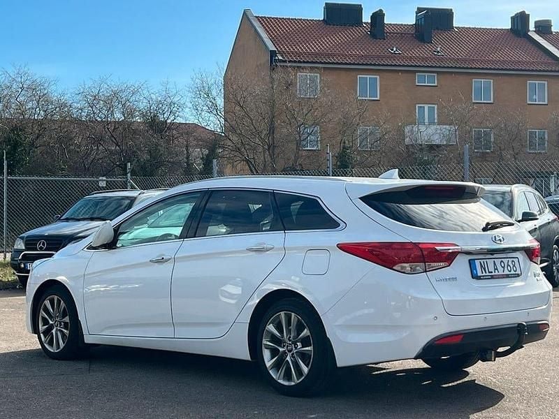 Begagnad Hyundai i40 136 HK (100 kW) 2014 Vit Kombi