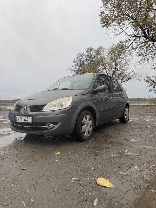 Grå Begagnad 2007 Renault Scénic II Minibuss | 18 000 kr (Superpris) - Bild 1/4