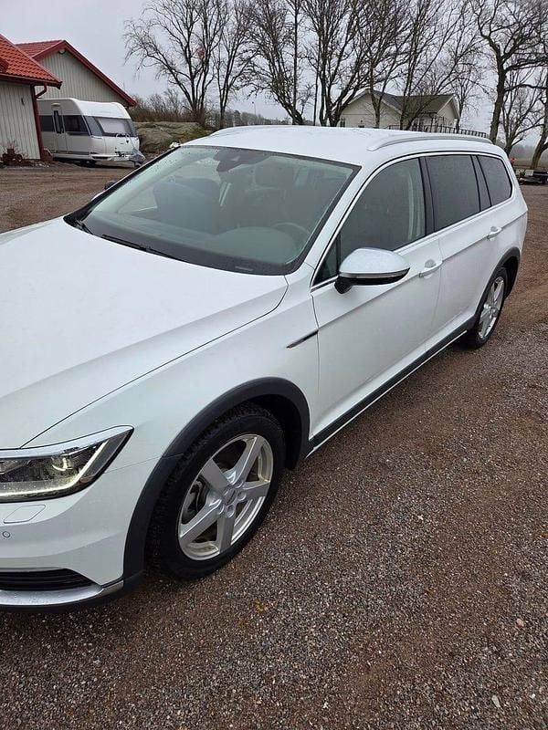 Begagnad VW Passat Alltrack 190 HK (139 kW) 2019 Kombi