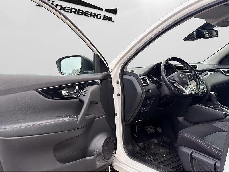 Begagnad Nissan Qashqai 360º 160 HK (117 kW) 2019 Vit SUV