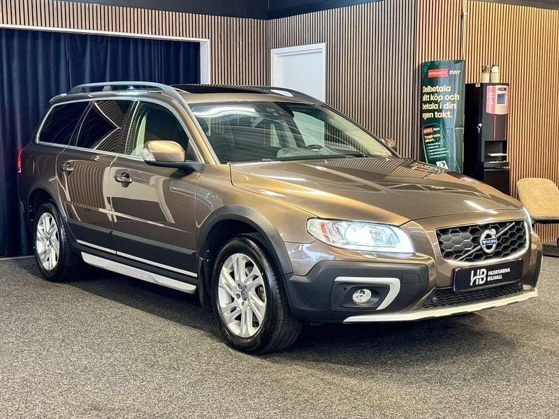 Brun Begagnad 2015 Volvo XC70 Momentum SUV | 189 900 kr (Marknadspris) - Bild 1/4