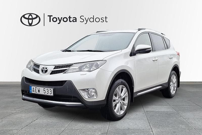 Vit Begagnad 2013 Toyota RAV4 SUV | 169 000 kr (Lite dyr) - Bild 1/4