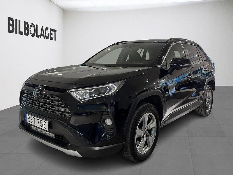 Svart Begagnad 2019 Toyota RAV4 Hybrid Executive SUV | 309 800 kr (Marknadspris) - Bild 1/4
