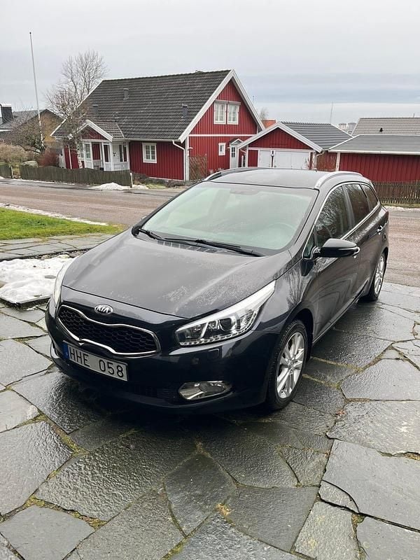 Begagnad 2014 Kia Ceed Sportswagon Kombi | 55 000 kr (Bra pris) - Bild 1/4