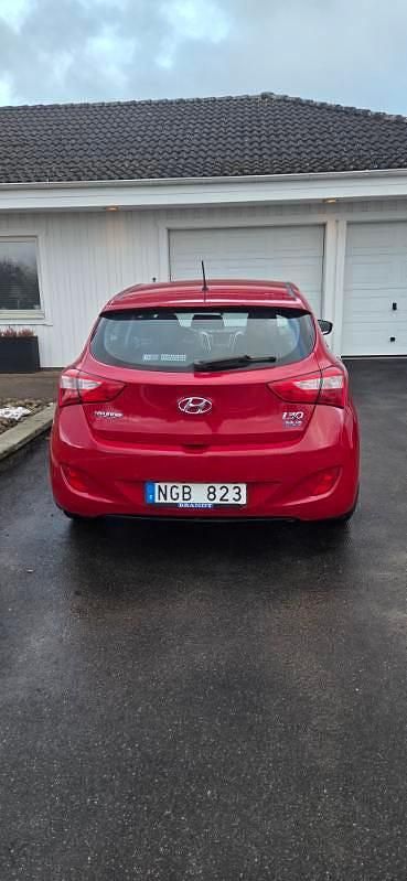 Begagnad Hyundai i30 128 HK (94 kW) 2014