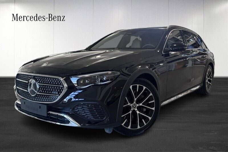 Svart (grey) Begagnad 2025 Mercedes E300 Kombi | 839 900 kr - Bild 1/4