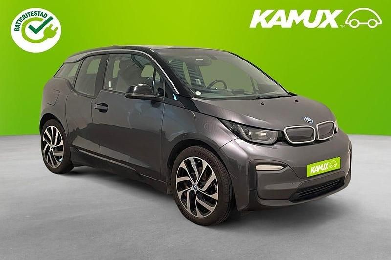 Silver/grå Begagnad 2018 BMW i3 Comfort Edition Halvkombi | 154 800 kr (Marknadspris) - Bild 1/4
