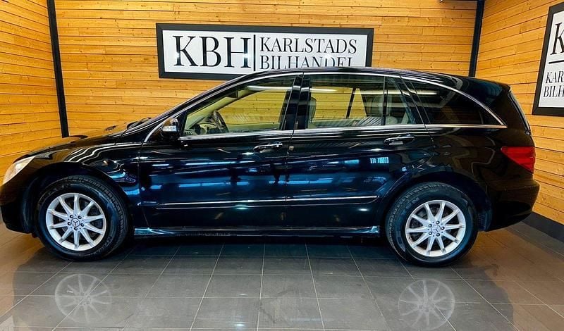 Svart Begagnad 2007 Mercedes R500 Minibuss | 79 900 kr - Bild 1/4