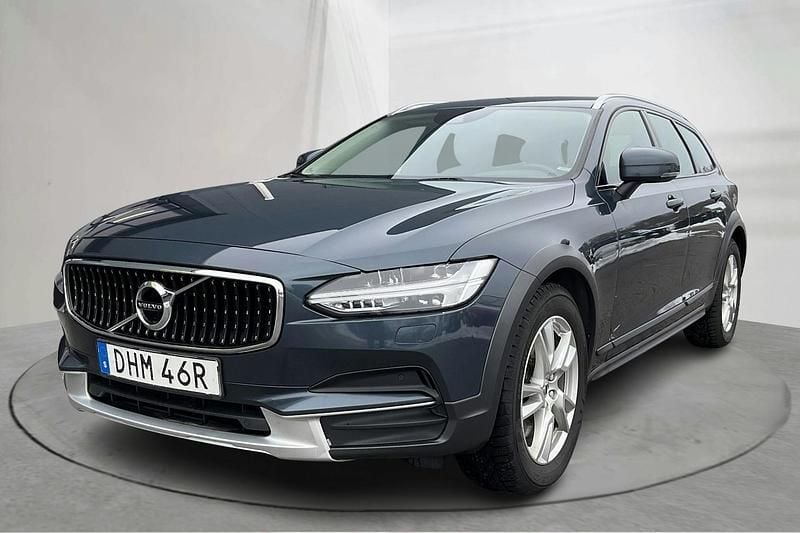 Begagnad Volvo V90 CC 190 HK (139 kW) 2019 Mörkblå Kombi