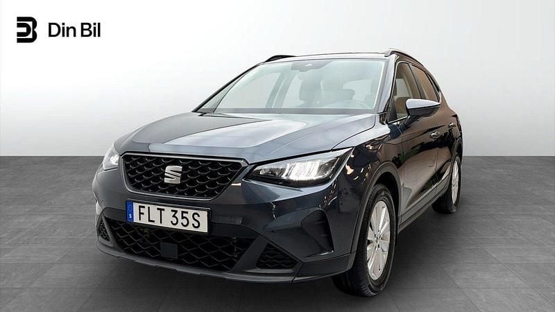 Grå Begagnad 2024 Seat Arona SUV | 179 000 kr (Bra pris) - Bild 1/4