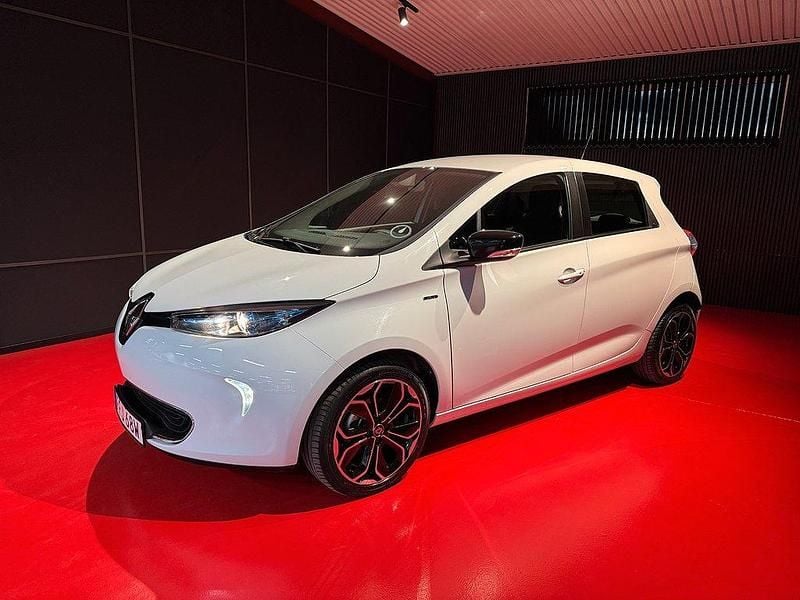 Vit Begagnad 2019 Renault Zoe Iconic Halvkombi | 137 900 kr (Marknadspris) - Bild 1/4