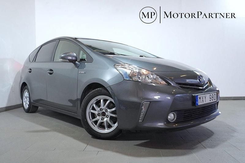 Mörkgrå (grå) Begagnad 2013 Toyota Prius+ Minibuss | 149 900 kr (Lite dyr) - Bild 1/4