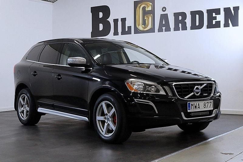 Svart Begagnad 2012 Volvo XC60 R-Design SUV | 144 900 kr (Marknadspris) - Bild 1/4