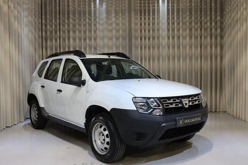 Vit Begagnad 2014 Dacia Duster SUV | 79 900 kr (Marknadspris) - Bild 1/4