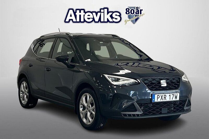 Grå Begagnad 2024 Seat Arona SUV | 229 900 kr (Lite dyr) - Bild 1/4