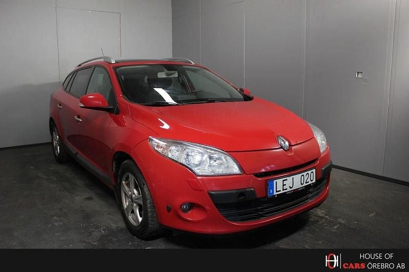 Röd Begagnad 2011 Renault Mégane GrandTour Kombi | 49 900 kr (Bra pris) - Bild 1/4