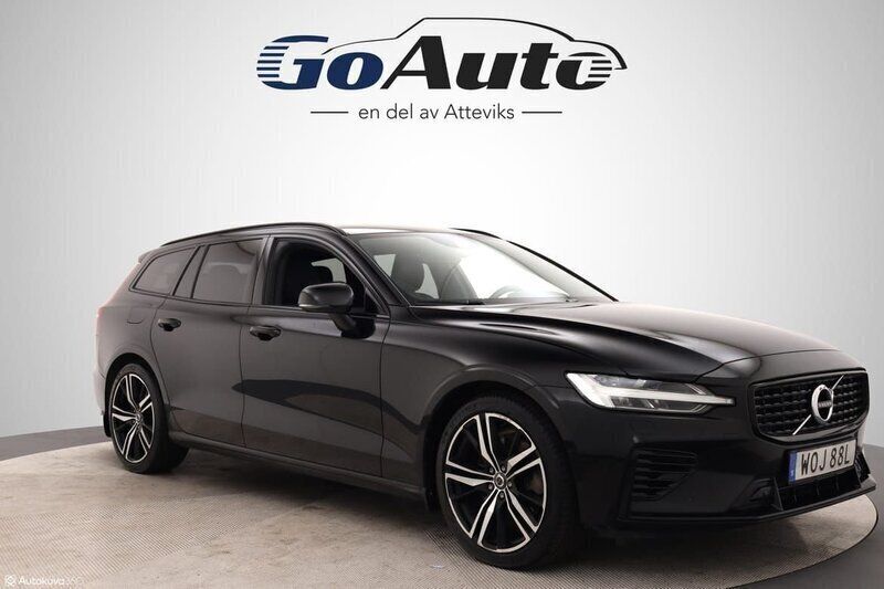 Svart Begagnad 2021 Volvo V60 R-Design Kombi | 349 900 kr (Marknadspris) - Bild 1/4