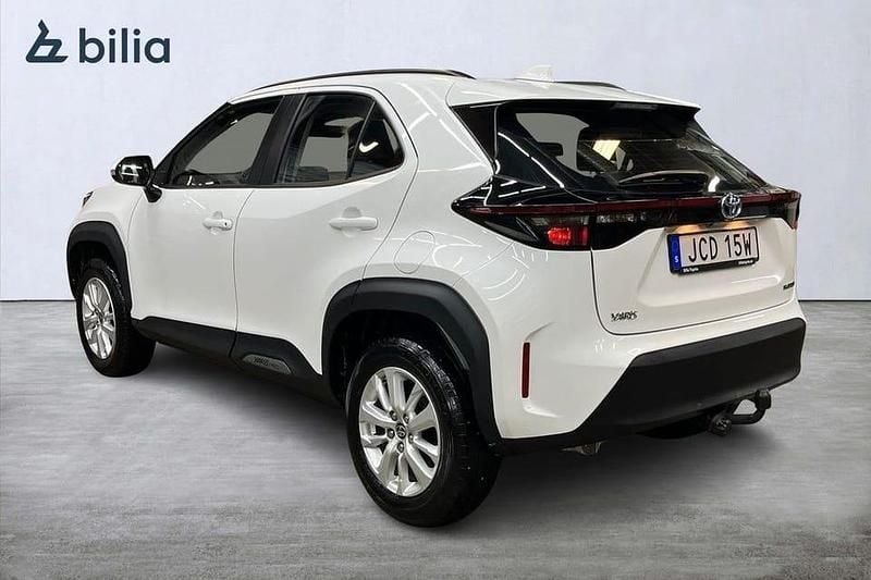 Begagnad Toyota Yaris Cross Active 117 HK (86 kW) 2022 Vit SUV