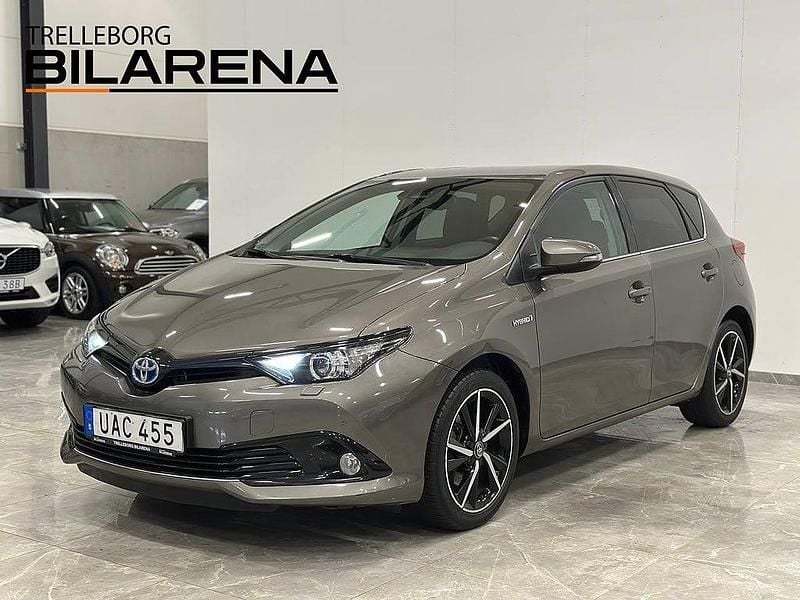 Begagnad Toyota Auris Comfort 136 HK (100 kW) 2018 Mörkgrå Halvkombi