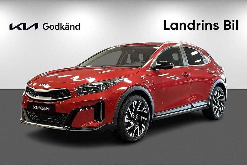 Röd Begagnad 2022 Kia XCeed Advance SUV | 289 000 kr (Marknadspris) - Bild 1/4