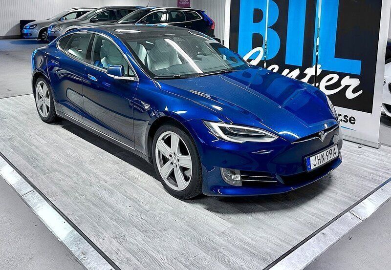 Blå Begagnad 2019 Tesla Model S Sedan | 309 000 kr (Lite dyr) - Bild 1/4