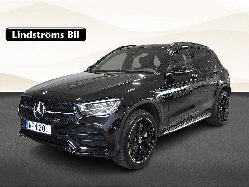 Svart Begagnad 2022 Mercedes GLC300e SUV | 499 900 kr (Dyr) - Bild 1/3