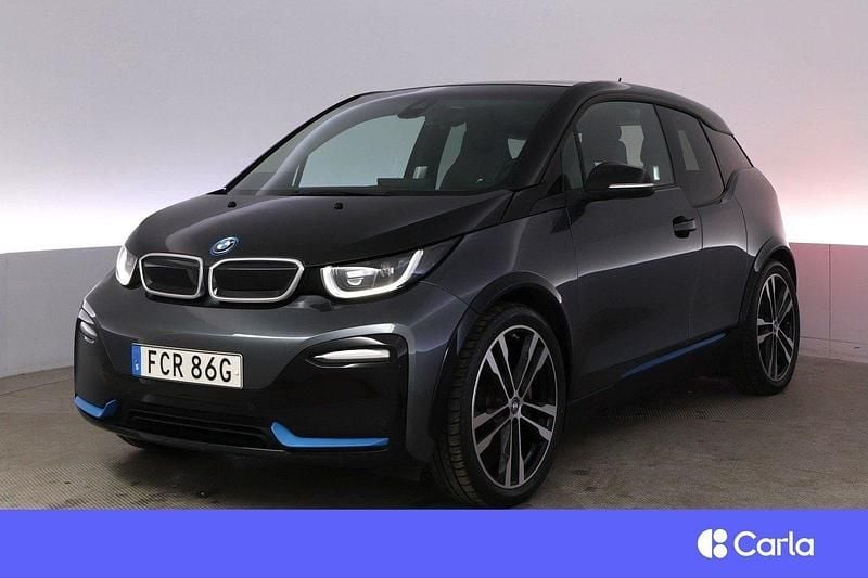 Grå Begagnad 2022 BMW i3 Comfort Edition Halvkombi | 249 900 kr (Marknadspris) - Bild 1/3