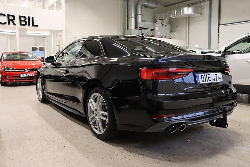 Begagnad Audi A5 S-Line 218 HK (160 kW) 2016 Svart Sportkupé